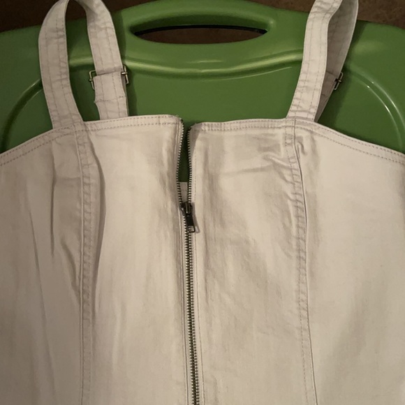 Beautiful zipped up light gray jumper - Picture 2 of 3